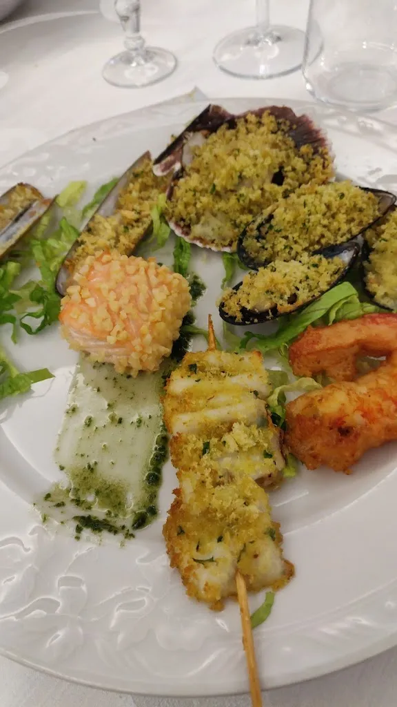 Luca Tuccella_Ristorante Parco dei Pini_Progetto Case Bazzano_review