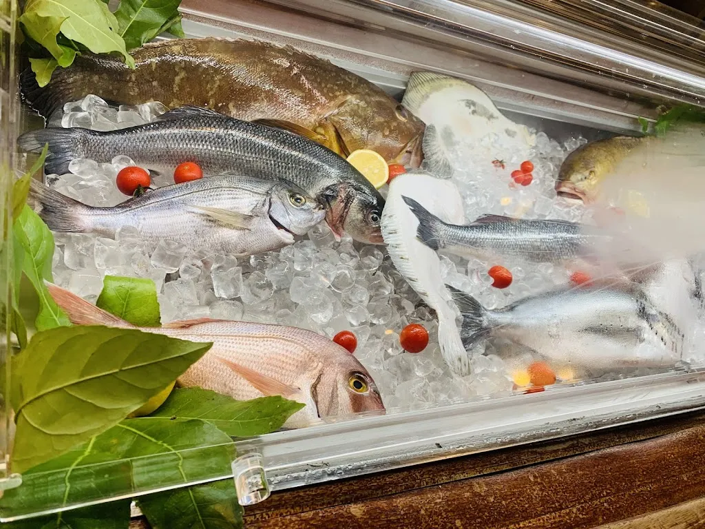 Walter-José Hollenstein_Ristorante Al Pirata_Pinarella_review