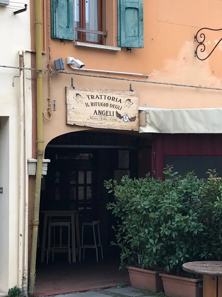 IL RIFUGIO DEGLI ANGELI BEACH CERVIA_Pinarella_slider_image_1
