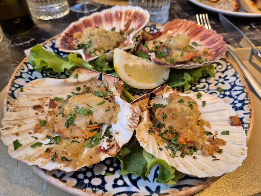 Emese Hanolné Toldy_Trattoria Guglielmo Specialità Marinare_Ponticella_review