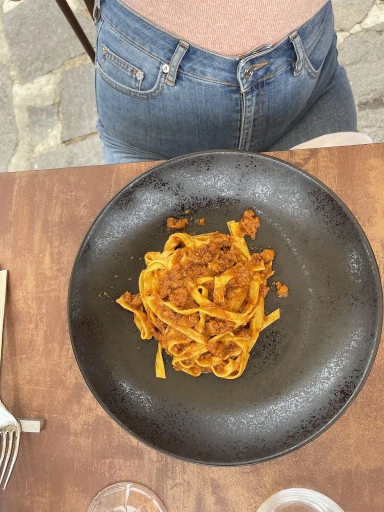 Mitchell Hopkins_Il Boccone del Prete | Catering_Ponticella_review