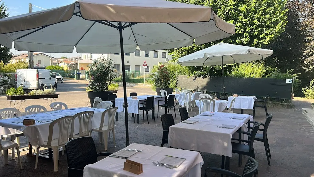 Trattoria Da Mora restaurant in Porporano