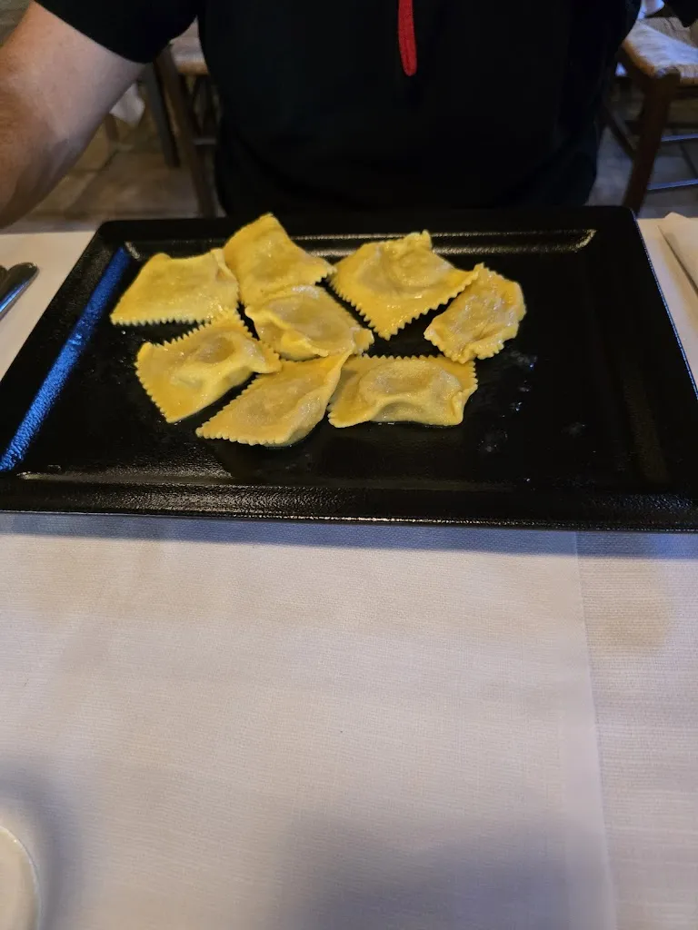 Maria Elena Crabu_Mori E Ballabeni_Poviglio_review