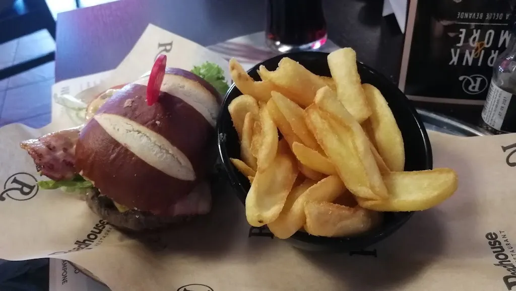 Joanita Stander_Roadhouse Restaurant Ferrara_Porotto-Cassama_review