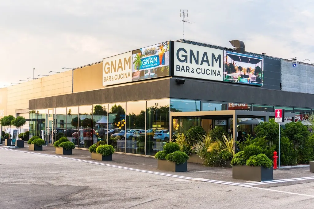 Gnam - Bar & Cucina restaurant in Porotto-Cassama