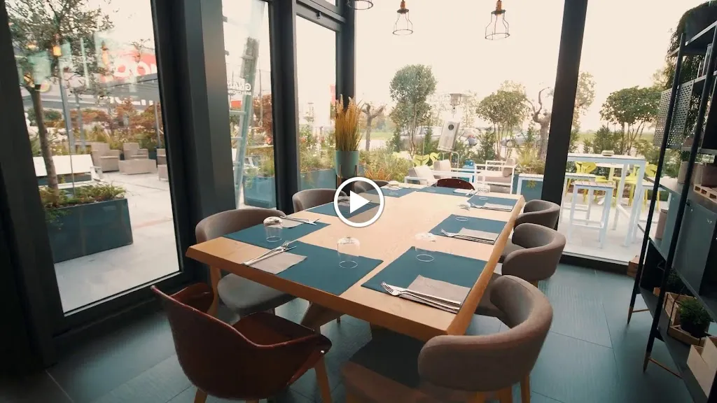 Gnam - Bar & Cucina_Porotto-Cassama_slider_image_2