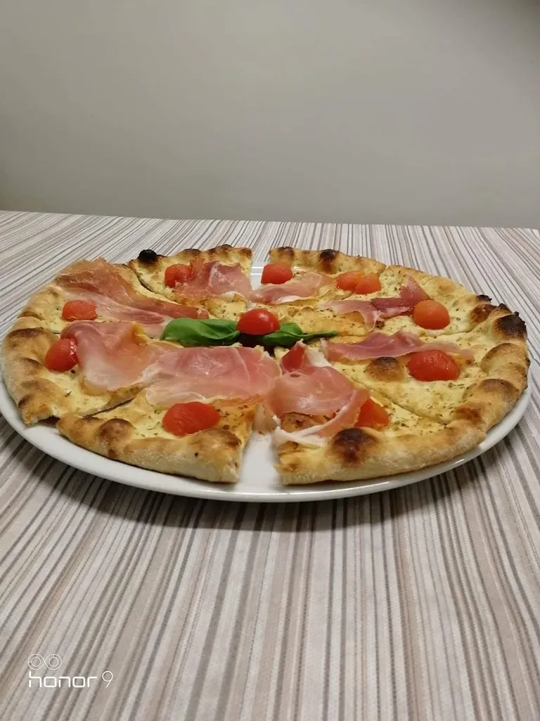 Menu_Pizzeria La Ruota_Praticello_image_3