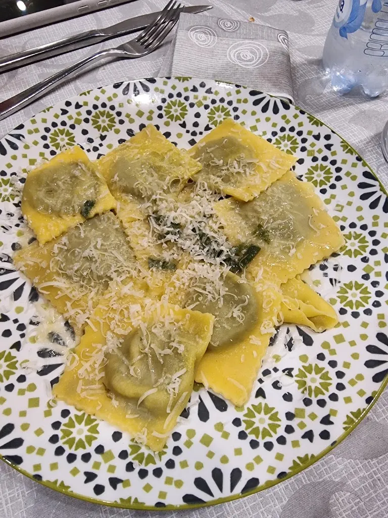 Verissimo Rocha_Pizzeria Orchidea_Praticello_review