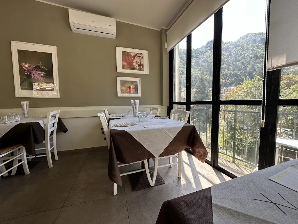 laura martignani_Ristorante Pizzeria Bar Il Granaio_Premilcuore_review