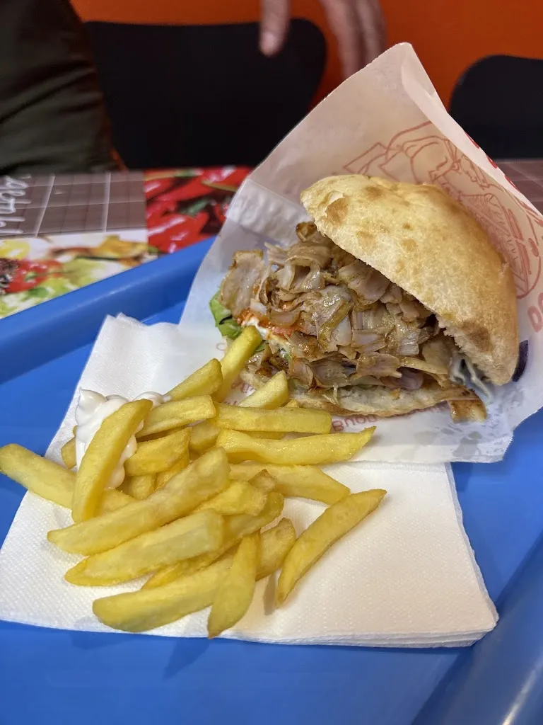 Zio pizzeria kebab portomaggiore_Portomaggiore_slider_image_1