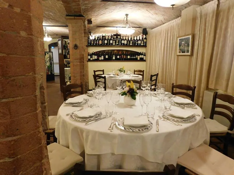 Ristorante Europa 92 Ristorante Pavarotti_Provincia di Modena_slider_image_1