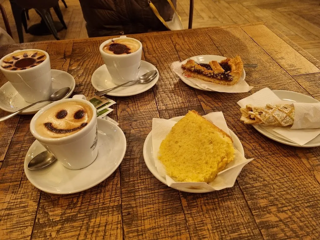 Angela Marina Del Boccio P_Rewind Caffetteria paninoteca_Pratola Peligna_review