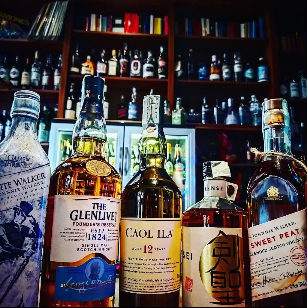 Garbage Live Club restaurant in Pratola Peligna