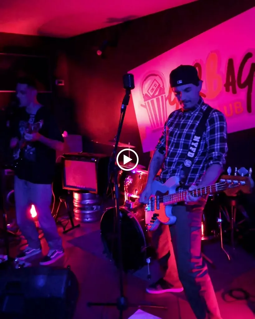 Garbage Live Club_Pratola Peligna_slider_image_2