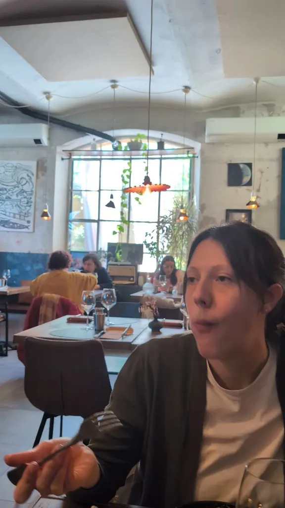 Rabarbaro. Lavanderia Di Cucina Gagliarda._Provincia di Piacenza_slider_image_2