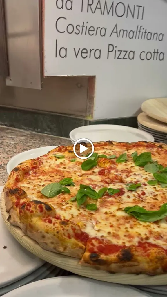 Bella Napoli Pizza Restaurant_Provincia di Piacenza_slider_image_2