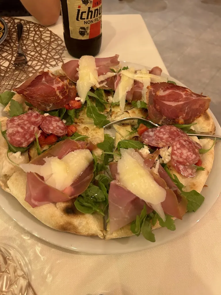 Sonia Iezzi_Cuore Rosso_Altino_review