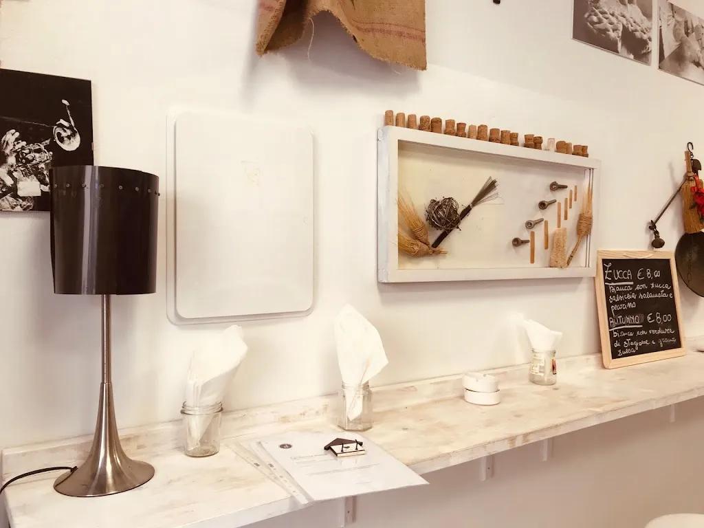 Pizzeria La Vecchia Scopa_Quartesana_slider_image_3