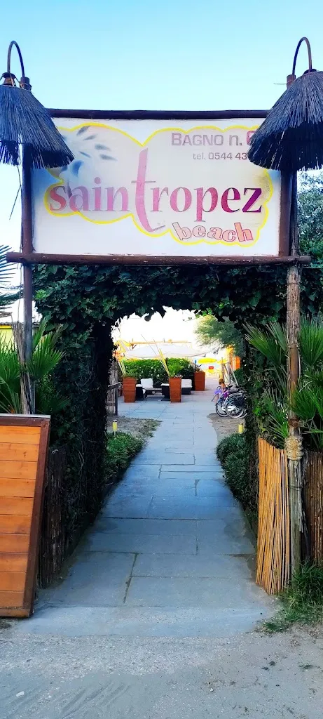 Tania Francesconi_Bagno SainTropez n.60_Punta Marina_recensione