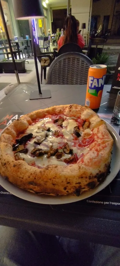 Mastantò Pizzeria Bologna_Quarto Inferiore_slider_image_3