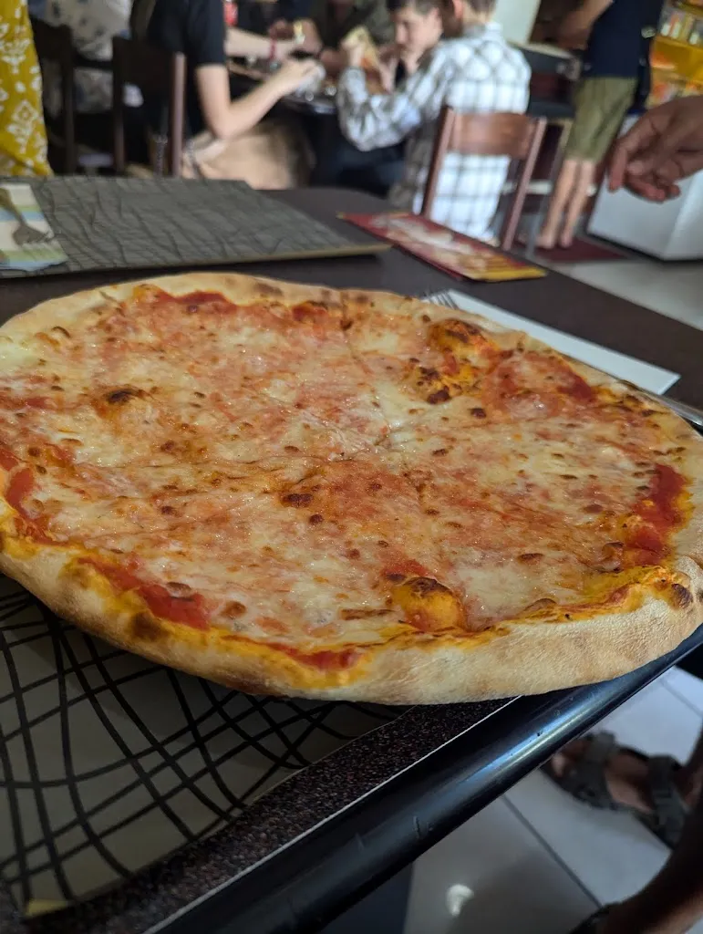 Divya Jain_Chaanbi Fauozi_Ramiola_review