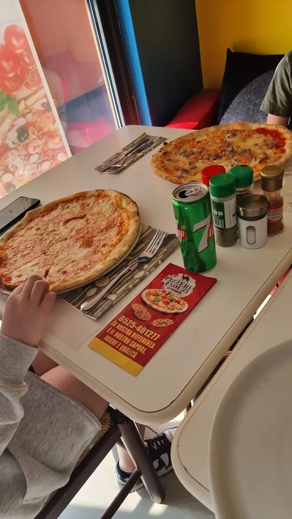 Chaanbi Fauozi_Ramiola_slider_image_3