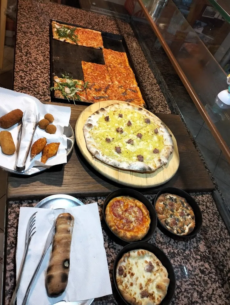 Pizzeria 1 maggio_Pratola Peligna_slider_image_2