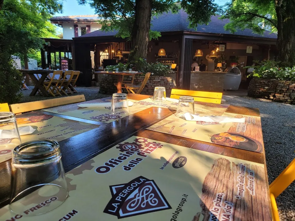 Pizzeria Ristorante "La Pergola" restaurant in Renazzo