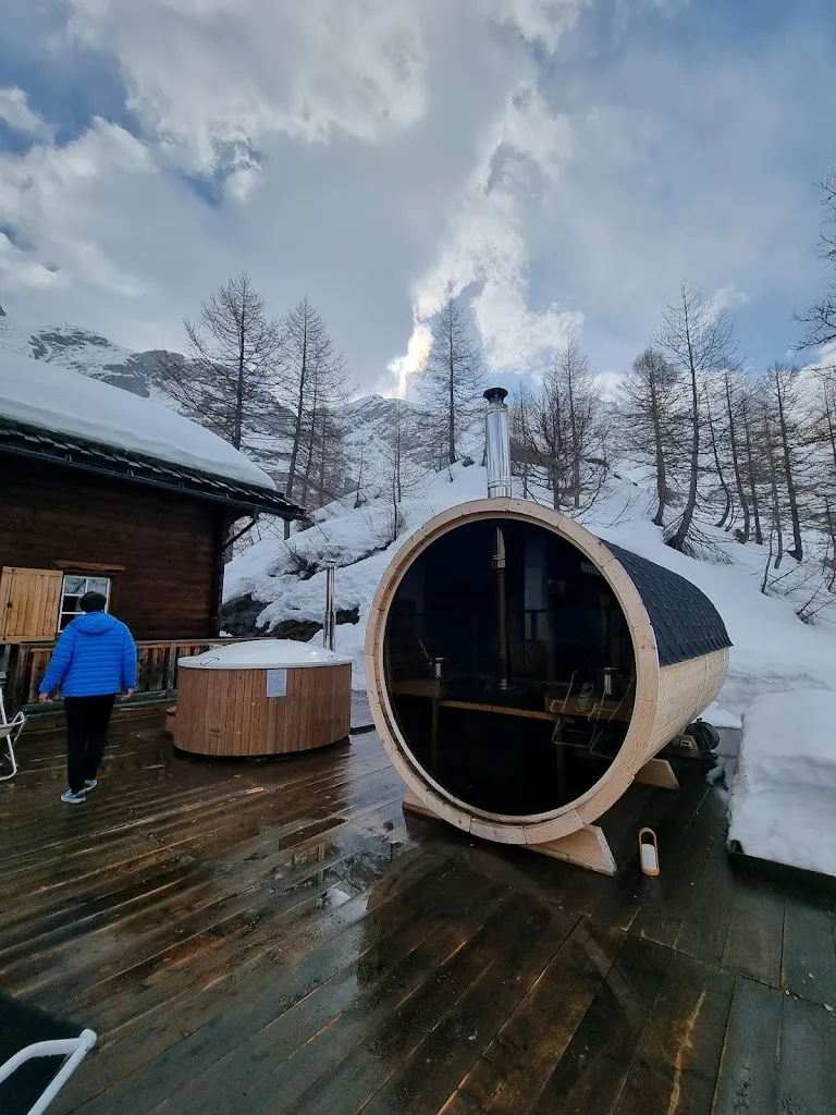 Martina Stankovik_Aalts Dorf_Riale_review