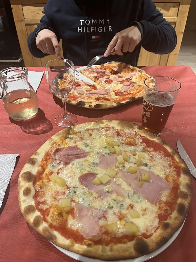 Antonella Martelli_Le Alpi_Riale_review