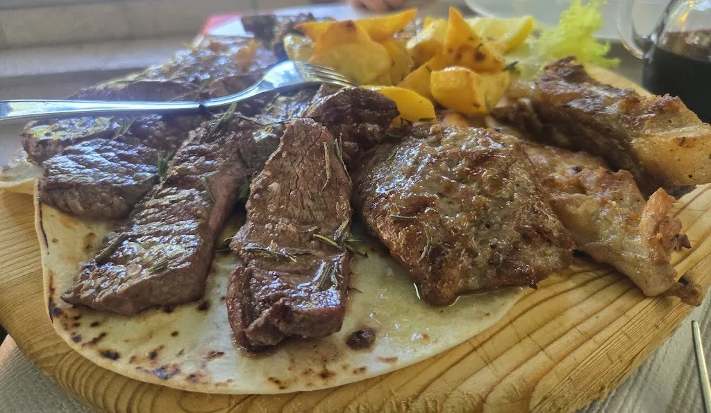 Trattoria Osteria Grotta Rossa_Provincia di Rimini_slider_image_2