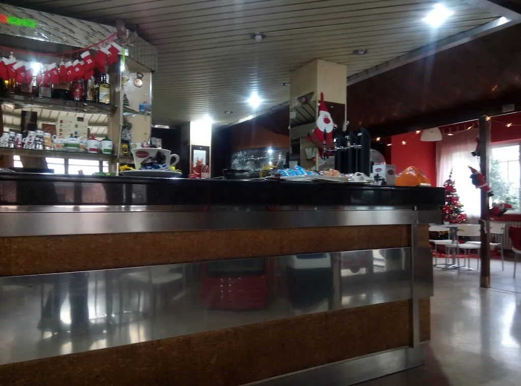 Pizzeria Pino Verde restaurant in Bisenti