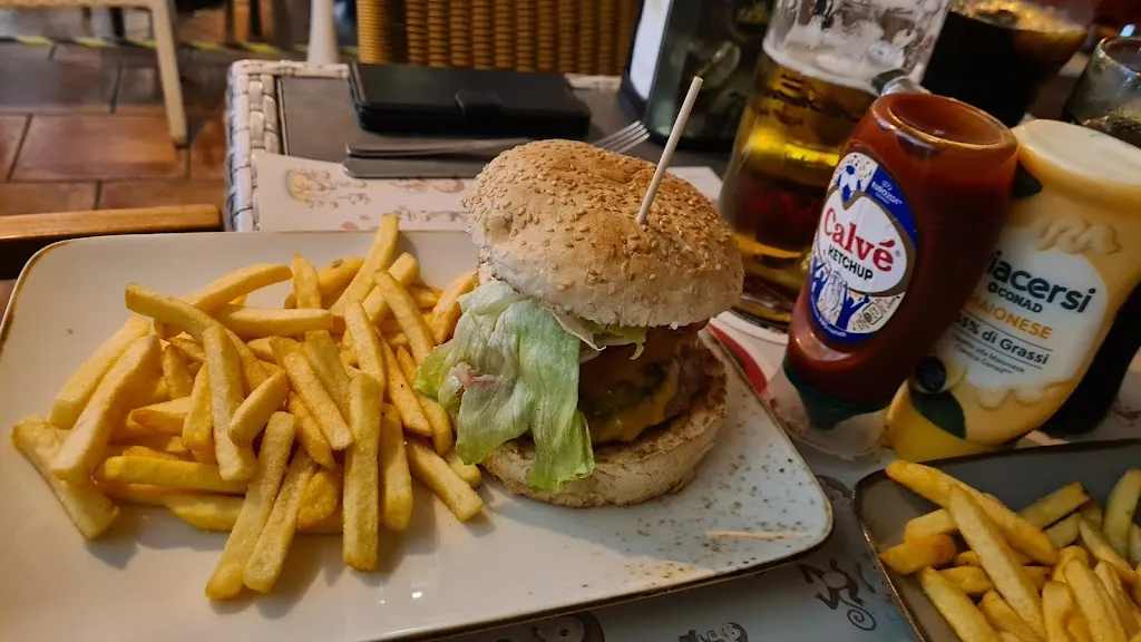 Leonardo Spagnoli_Monkey Pub_Reggiolo_avis