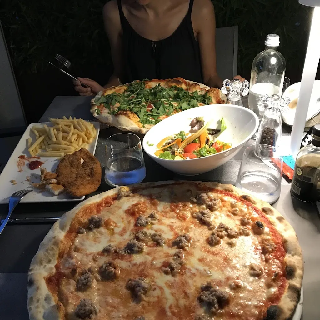 Attila Mann_Qb Pizzeria Cucina_Reggiolo_review