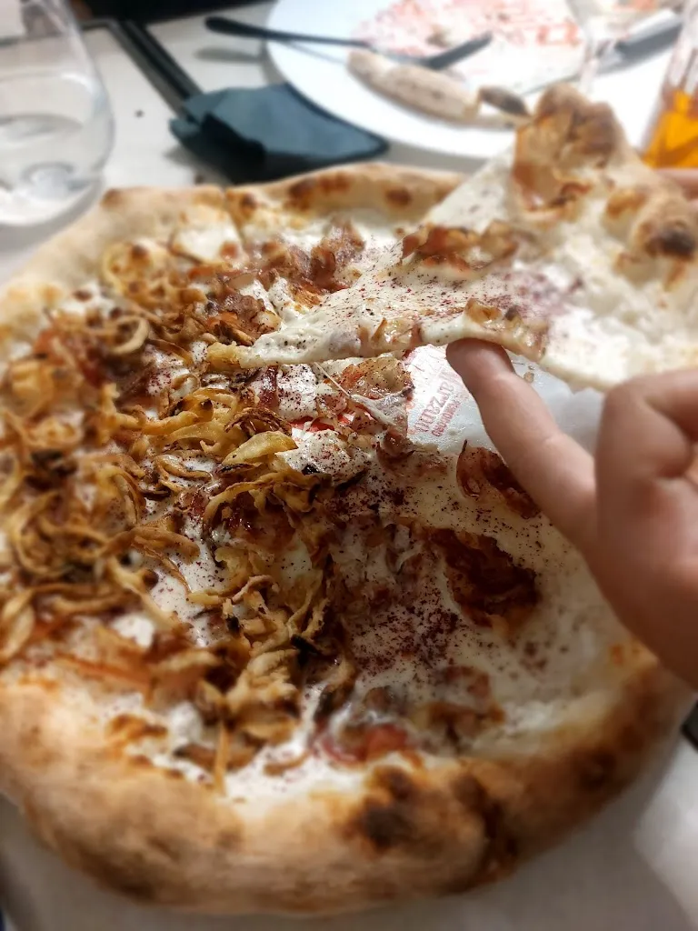 Pizzeria Pensavo Peggio_Reggiolo_slider_image_3