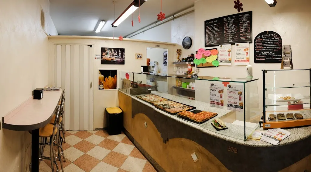 Pizzeria al Taglio Nuovo Quadrifoglio Reggiolo restaurant in Reggiolo