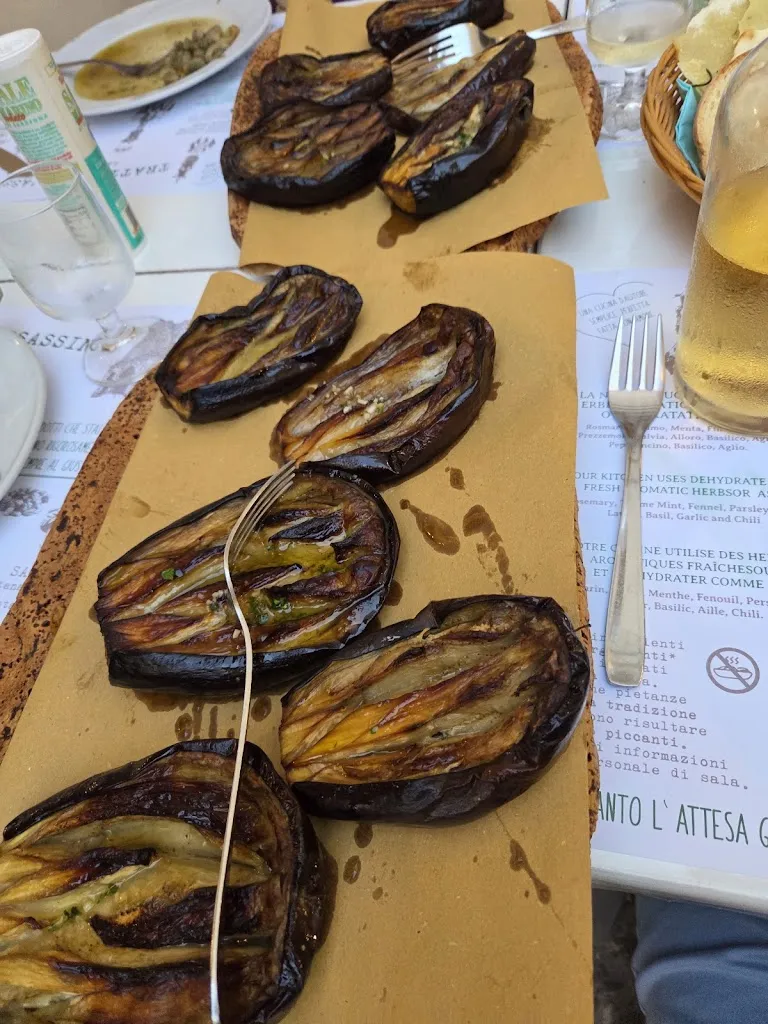 Javanti BP_Ristorante L'Assassino_Progetto Case Sassa Nsi_review