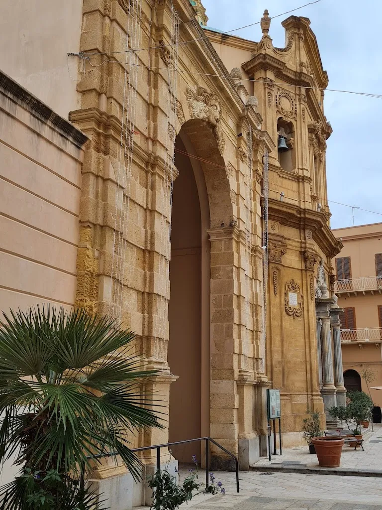 Vale C_Chiosco Antico Mercato Del Pesce_Progetto Case Sassa Nsi_review