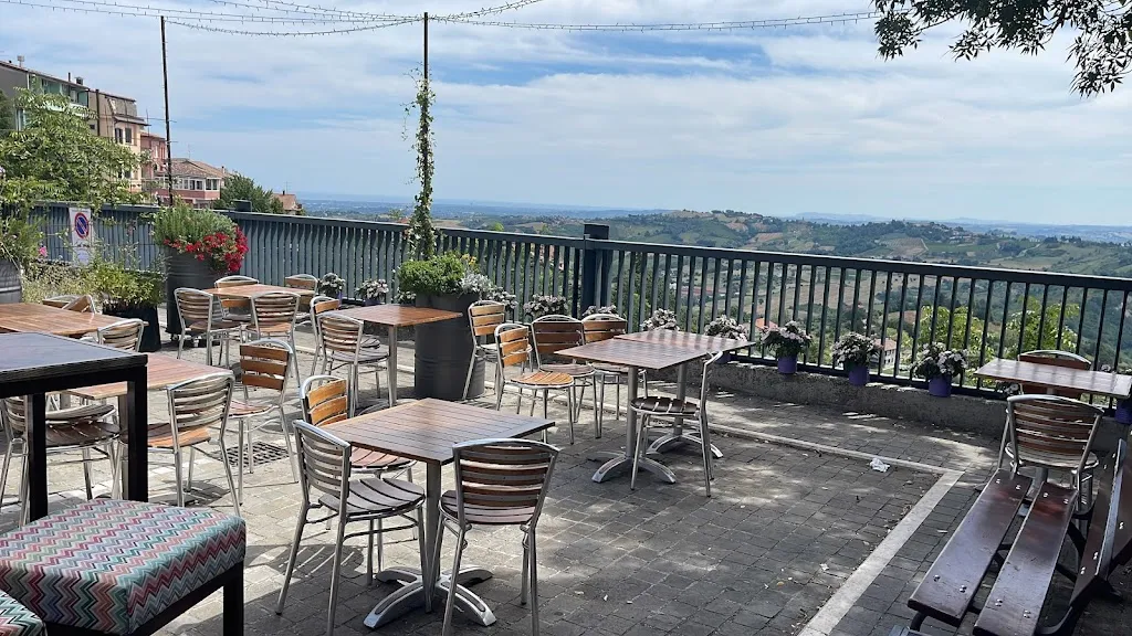 DEMÁ restaurant in Roncofreddo-Santa Paola