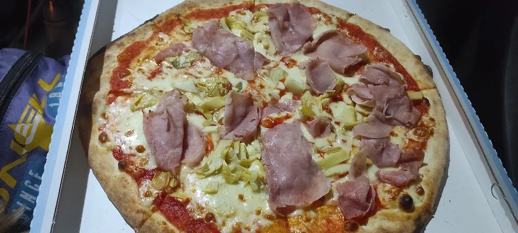 SILVIA- LUPETTA_Pizza POP_Roveleto_review