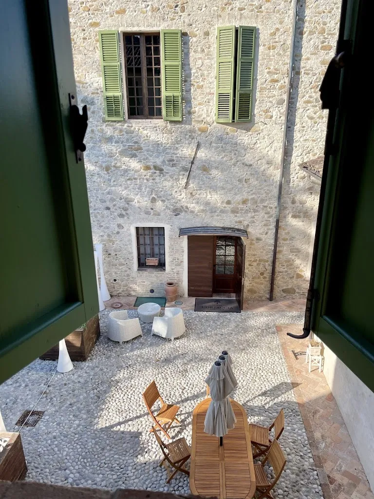 Oana Florea_Hotel Cortaccia Sanvitale_Sala Baganza_review