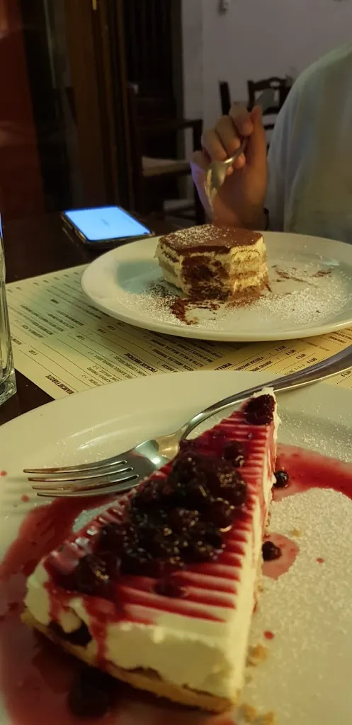 Carmelo Sanfilippo_Pub El Encanto_Raiano_review