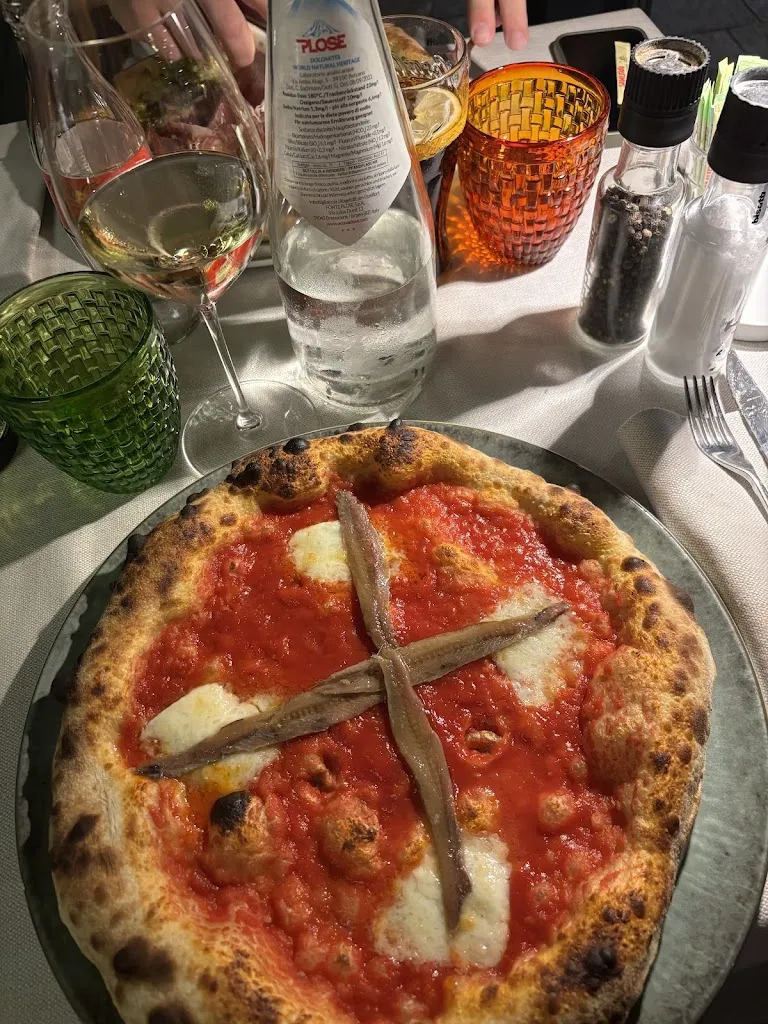 Giulia Mistrorigo_Ooh Pasillo_Rubiera_review