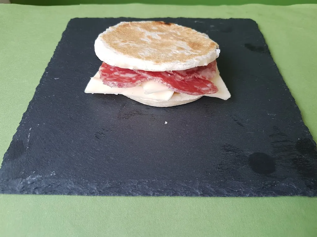 GUSTO Bar Bistrot Emiliano_Rubiera_slider_image_3