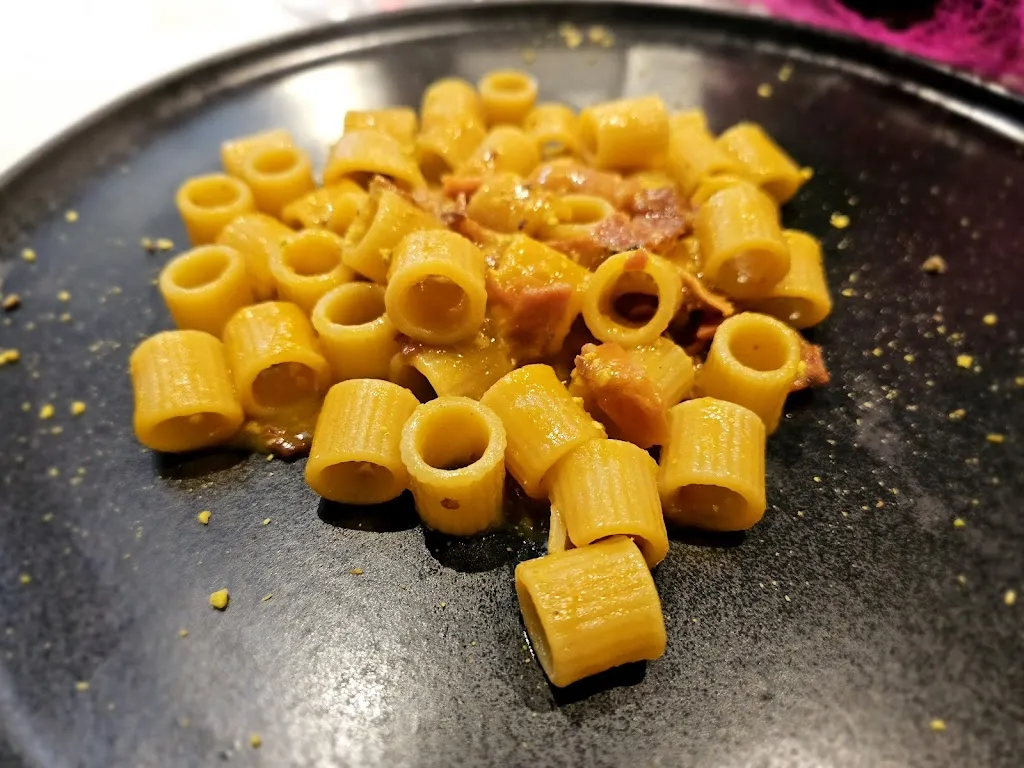 Laura Addonizio_Atmosfera Ristorante Pizzeria_Rubiera_review