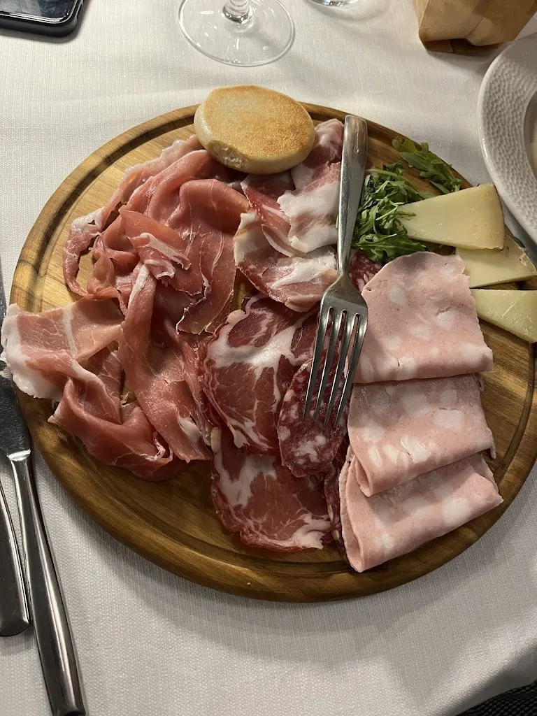 Donato Cuonzo_Atmosfera Ristorante Pizzeria_Rubiera_review