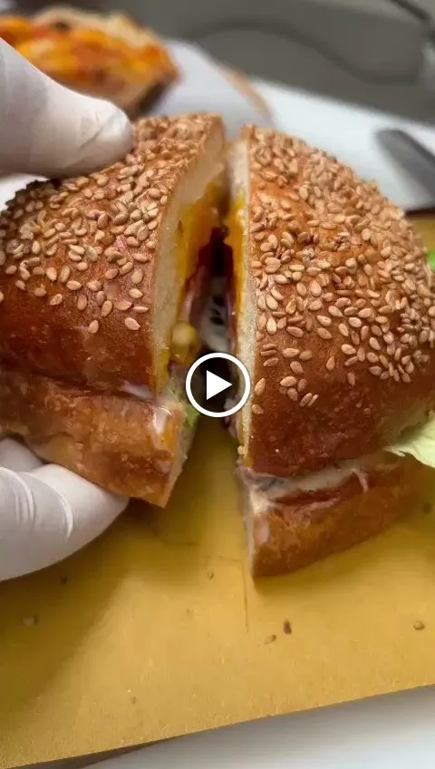 Pizzeria e Hamburgeria Santa Farina - Asporto e Domicilio_Rubiera_slider_image_2