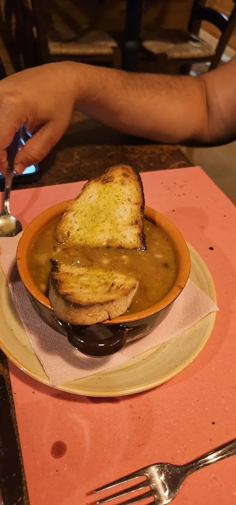 Adria Trafficante_Lo Chalet_Raiano_review