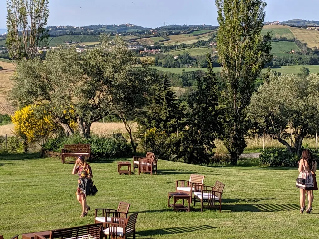 Larry Imperiale_Villa I Tramonti_Saludecio_review