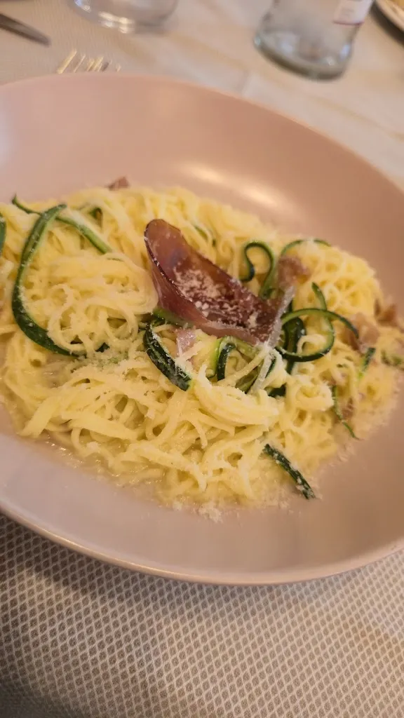 Andrea Ottaviani Giomi_Stuzzicheria Parmigiana_Salsomaggiore Terme_review